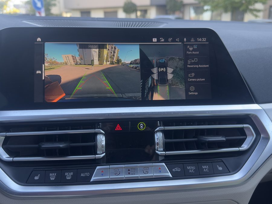 BMW Seria 3 330e Plug-in Hybrid – foto 28