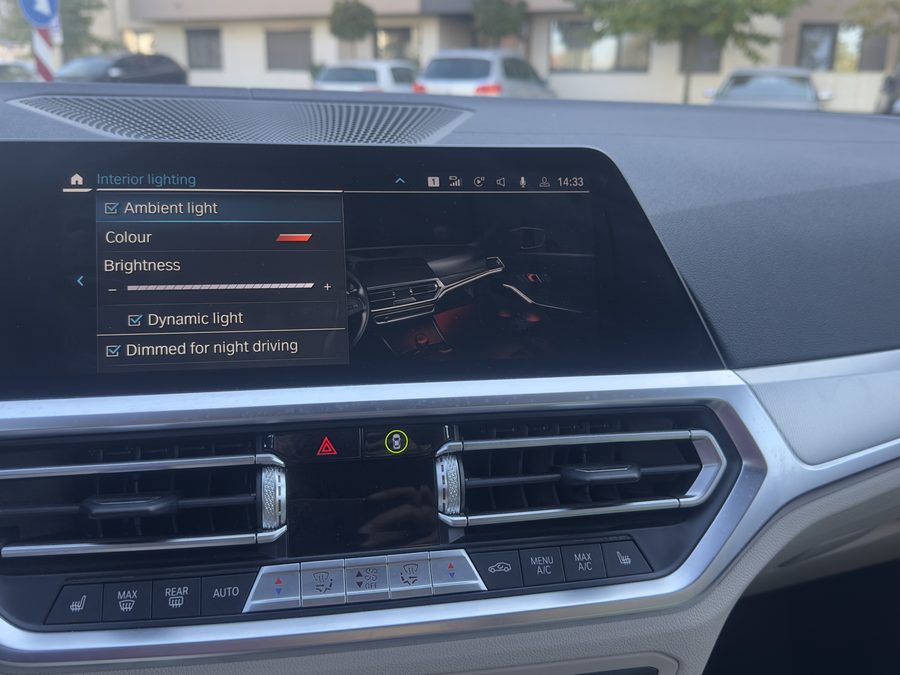BMW Seria 3 330e Plug-in Hybrid – foto 27