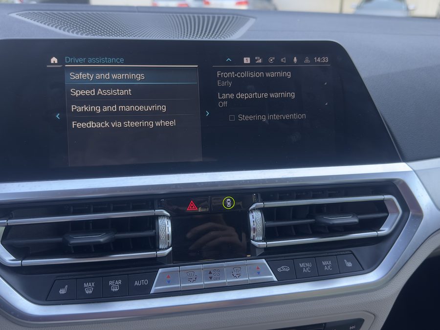BMW Seria 3 330e Plug-in Hybrid – foto 25