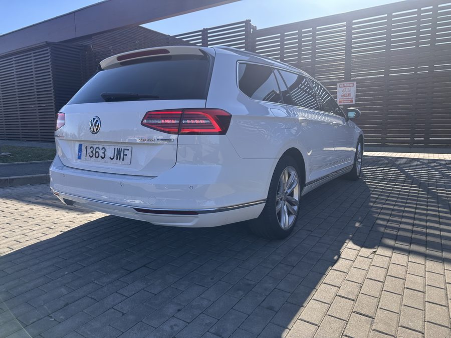 Volkswagen Passat Variant 2.0 TDI 190 CP DSG Highline – foto 15