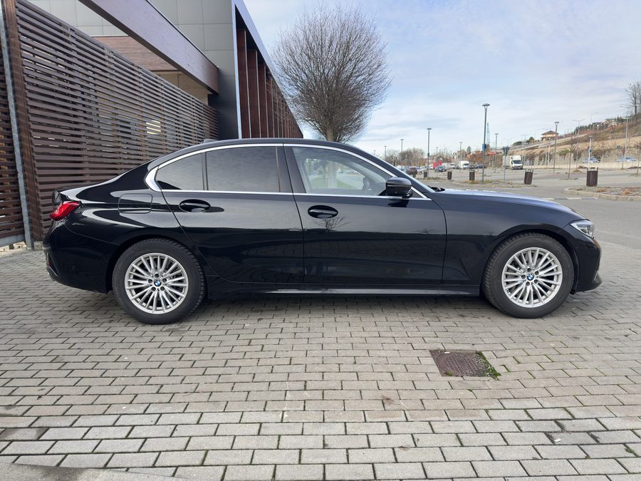 BMW Seria 3 330e Plug-in Hybrid – foto 10