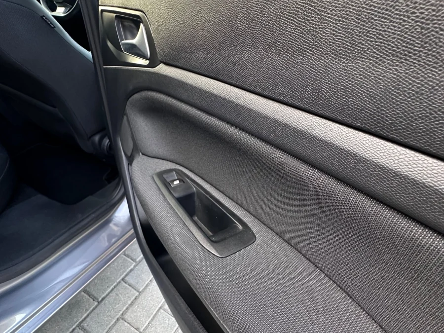 Peugeot 308 1.2 PureTech 130 EAT8 Allure Business – foto 28