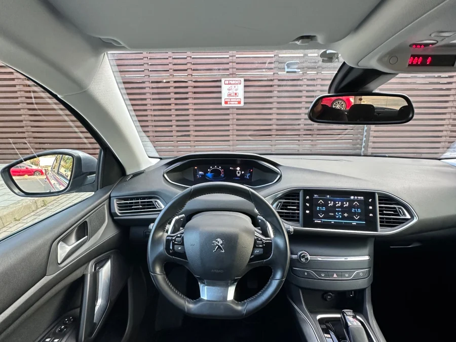 Peugeot 308 1.2 PureTech 130 EAT8 Allure Business – foto 18