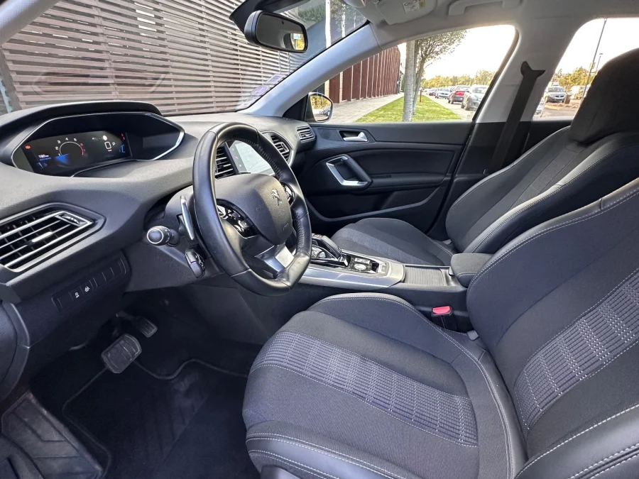 Peugeot 308 1.2 PureTech 130 EAT8 Allure Business – foto 17