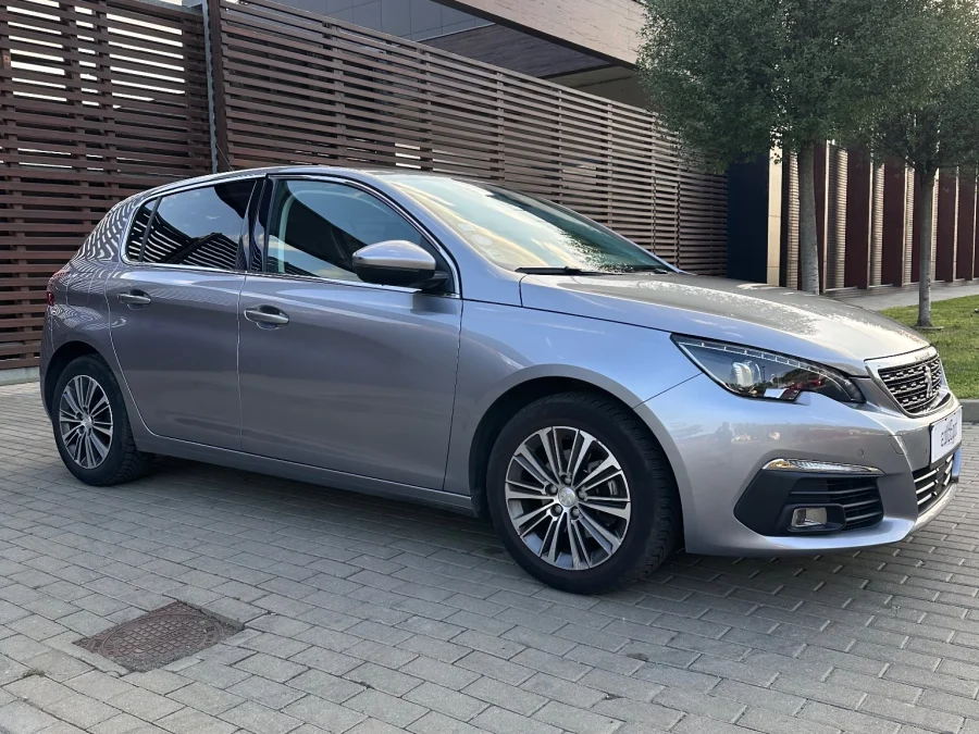 Peugeot 308 1.2 PureTech 130 EAT8 Allure Business – foto 32