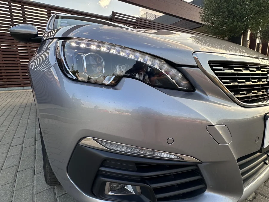 Peugeot 308 1.2 PureTech 130 EAT8 Allure Business – foto 27